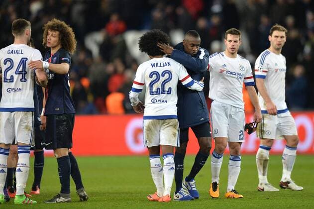 BLAISE MATUIDI (psg) - DAVID LUIZ (psg) - Cesar Azpilicueta (che) - Fussball, Champions League, Paris Saint Germain PSG vs. FC Chelsea - 16 02 2016 AnthonyBIBARD FEP Panoramic 