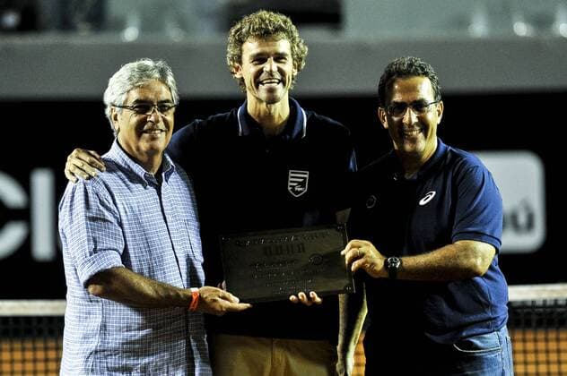 Rio Open 2016 RIO DE JANEIRO, Brazil - 02 16 2016: RIO OPEN 2016 - Gustavo Kuerten receives honor for Rio Open 2016. (Photo: Marcelo Cortes FotoArena)  MarceloxCortes