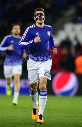 Cesar Azpilicueta ( Chelsea ) - Fussball, Champions League, Paris Saint Germain PSG vs. FC Chelsea - 16 02 2016 FedericoPestellini Panoramic 
