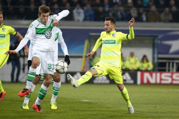 Milicevic Danijel midfielder of KAA Gent and Robin Knoche defender of VfL Wolfsburg FOOTBALL : KAA Gent vs VFL Wolfsburg - Champions League 17 02 2016 PHOTONEWS PANORAMIC 