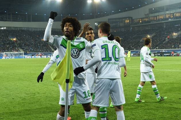 Dante defender of VfL Wolfsburg - Julian Draxler midfielder of VfL Wolfsburg joie FOOTBALL : KAA Gent vs VFL Wolfsburg - Champions League 17 02 2016 PHOTONEWS PANORAMIC 