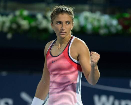 Sara Errani (ITA) macht die Faust und jubelt, Jubel,Emotion Tennis - Dubai Tennis Championships 2016 - WTA Tennis Damen - Dubai Duty Free Tennis Stadium - Dubai - - United Arab Emirates - 18 February 2016.