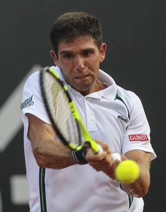 Argentinian tennis player Federico Delbonis in action against Uruguayan player Pablo Cuevas during a Rio de Janeiro Tennis Open quarter-final match in Rio de Janeiro, Brazil, 19 February 2016. PABLO CUEVAS VS FEDERICO DELBONIS !ACHTUNG: NUR REDAKTIONELLE NUTZUNG!  BRA06 20160219-635915151636603931
