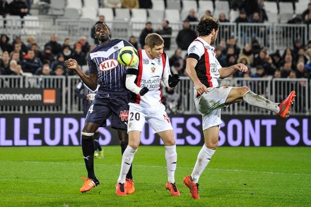 Cheick Diabate (gir) vs Maxime Le Marchand (ogc) - Fussball Frankreich, Ligue 1, Girondins Bordeaux vs. OGC Nice - 19 02 2016 ThierryBreton Panoramic 
