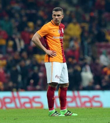 Bilder des Tages - Sport Turkey Sportoto Superlig Soccer match between Galatasaray and Trabzonspor at Turk Telekom Arena in Istanbul on February 21, 2016. Final Score : Galatasaray 2 - Trabzonspor 1 Pictured: Lukas Podolski of Galatasaray. 