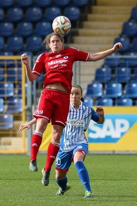 v.li.: Nina Burger (Sand, 19), Theresa Betz (Hoffenheim, 20), Kopfball, header, Aktion, Action, Fussball, Allianz Frauen-Bundesliga, TSG 1899 Hoffenheim - SC Sand, xozx