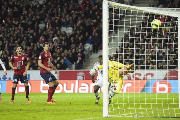 Fußball, Frankreich, OSC Lille - Olympique Lyon Tor durch BOUFAL Sofiane (Losc) nach Freistoß CIVELLI Renato (Losc) FOOTBALL : Lille vs Lyon - Ligue 1 - 21 02 2016 JBAutissier 