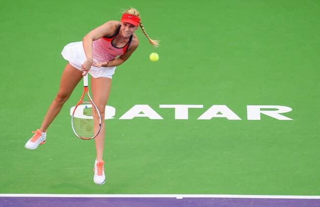 (160222) -- DOHA, Feb. 22, 2016 -- Donna Vekic of Croatia serves to Fatma al-Nabhani of Oman during the women s singles first round match at WTA Tennis Damen Qatar Open 2016 in Doha, Qatar, Feb. 21, 2016. Vekic won 2-0. ) (SP)QATAR-DOHA-TENNIS-QATAR OPEN 2016-WOMEN S SINGLES Nikku 