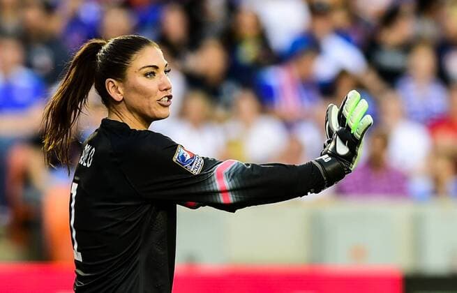 Fußball, Damen, Olympia Quali, USA gewinnt CONCACAF-Finale gegen Kanada 21 FEB 2016: United States Goalkeeper Hope Solo (1) during the Women s Olympic qualifying soccer final between Canada and USA at BBVA Compass Stadium in Houston, Texas. (Photo by Ken Murray Icon Sportswire) SOCCER: FEB 21 Women s Olympic Qualifying - Final - Canada v USA Icon160221017 EDITORIAL USE ONLY