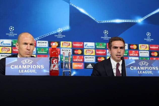 Turin Arjen Robben (FC Bayern Muenchen) Philipp Lahm (FC Bayern Muenchen), Pressekonferenz, Juventus FC vs.FC Bayern Muenchen, Fussball, Champions League Achtelfinale, 22.02.2016, Copyright: Langer Eibner-Pressefoto EP_HLR