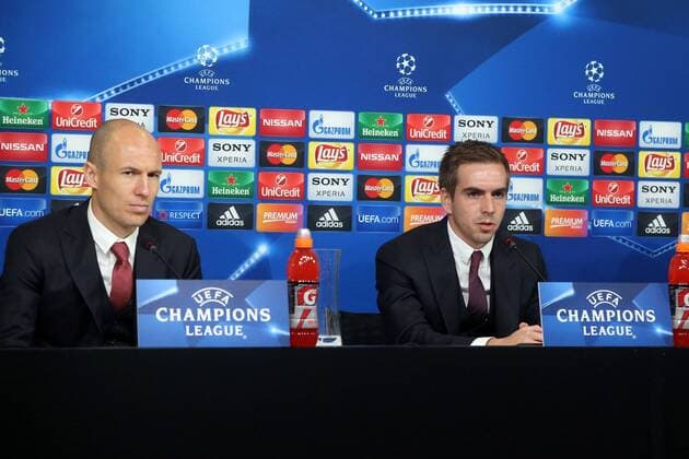 Bilder des Tages - SPORT Turin Arjen Robben (FC Bayern Muenchen) Philipp Lahm (FC Bayern Muenchen), Pressekonferenz, Juventus FC vs.FC Bayern Muenchen, Fussball, Champions League Achtelfinale, 22.02.2016, Copyright: Langer Eibner-Pressefoto EP_HLR