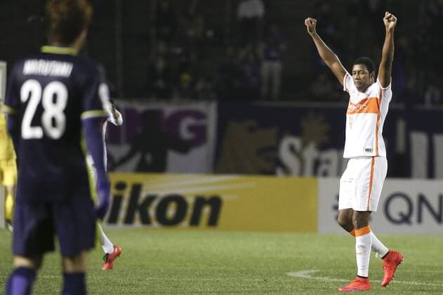 Fußball, AFC Champions League, Sanfrecce Hiroshima - Luneng Taishan SAITAMA, JAPAN - FEBRUARY 23: (CHINA OUT) Jucilei 4 of Shandong Luneng celebrates after the AFC Champions League Group F match between Sanfrecce Hiroshima and Shandong Luneng FC at Hiroshima Athletic Stadium on February 23, 2016 in Saitama, Japan.  CFP480059157 