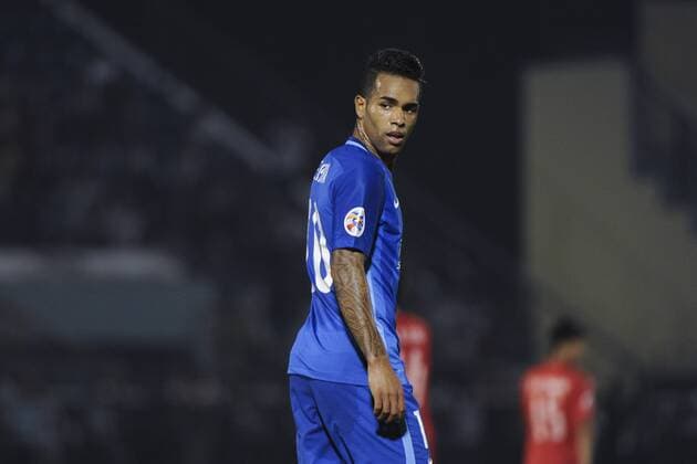 Fußball, AFC Champions League, Becamex Binh Duong FC - Jiangsu Suning FC THU DAU MOT, VIETNAM - FEBRUARY 23: (CHINA OUT) Alex Teixeira 10 of Jiangsu Suning reacts after the AFC Champions League Group E match between Becamex Binh Duong and Jiangsu Suning at Binh Duong Stadium on February 23, 2016 in Thu Dau Mot, Vietnam.  CFP480060109 