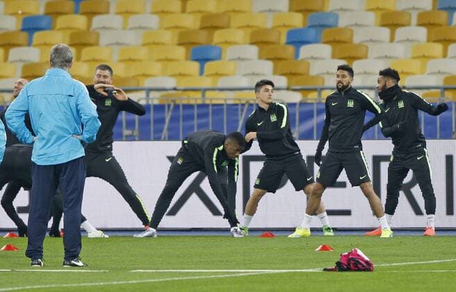 Feb. 23, 2016 - Kiev, Ukraine - Manchester City s players attend a training session,at Olimpiyskiy stadium,in Kiev,Ukraine,23 February,2016. Manchester City will face Dynamo Kyiv in the UEFA Champions League round of 16 football match,on 24 February,2016. FC Manchester City press conference PK Pressekonferenz and Training Session  - ZUMAn230