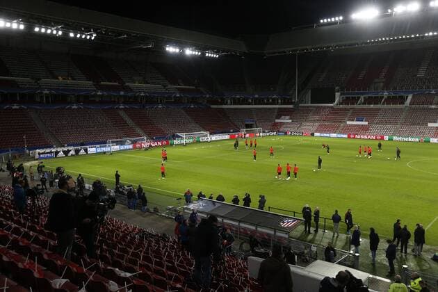 Fußball, Champions League, Atletico Madrid Training during a training session of Atletico Madrid prior to the Europa League match against PSV Eindhoven on February 23, 2016 at the Philips stadium in Eindhoven, The Netherlands. Atletico Madrid UEFA Europa League 2015 2016 xVIxJeroenxPutmansxIVx 5030198
