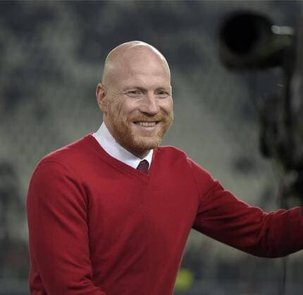 Fußball, Champions League, Juventus Turin - FC Bayern München 23.02.2016, Fussball Championsleague 2015 2016, Achtelfinale, Juventus Turin - FC Bayern München, in der Juventus Arena, Turin (Italien). Vorstand Matthias Sammer (FC Bayern München) vor dem Spiel gut gelaunt. 