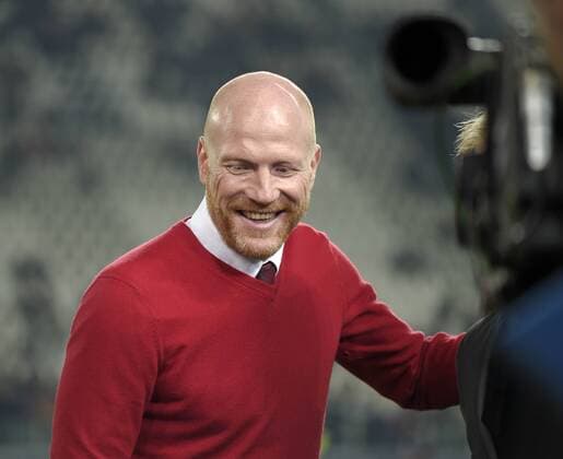 23.02.2016, Fussball Championsleague 2015 2016, Achtelfinale, Juventus Turin - FC Bayern München, in der Juventus Arena, Turin (Italien). Vorstand Matthias Sammer (FC Bayern München) vor dem Spiel gut gelaunt. 