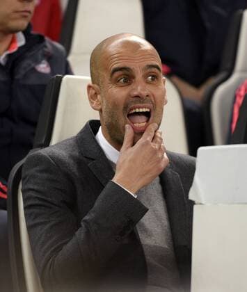 23.02.2016, Fussball Championsleague 2015 2016, Achtelfinale, Juventus Turin - FC Bayern München, in der Juventus Arena, Turin (Italien). Trainer Pep Guardiola (FC Bayern München) nachdenklich. 