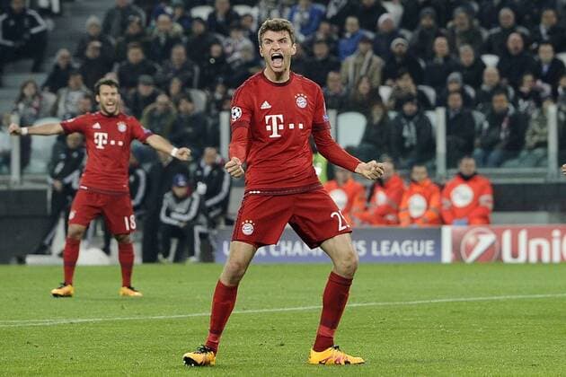 Fußball, Champions League, Juventus Turin - FC Bayern München Torino 23 02 2016 - Champions League Juventus Turin vs. FC Bayern München: Thomas Muller 