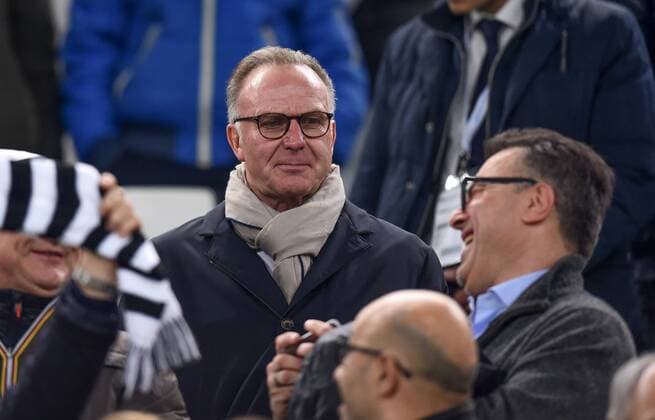 Fußball, Champions League, Juventus Turin - FC Bayern München FUSSBALL CHAMPIONS LEAGUE SAISON 2015 2016 ACHTELFINALE HINSPIEL Juventus Turin - FC Bayern Muenchen 23.02.2016 Vorstandsvorsitzender Karl Heinz Rummenigge (FC Bayern Muenchen) zu Gast auf der Tribuene 