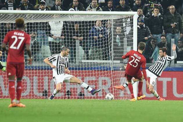 Fußball, Champions League, Juventus Turin - FC Bayern München Mg Torino 23 02 2016 - Champions League Juventus Turin vs. FC Bayern München: Thomas Muller 