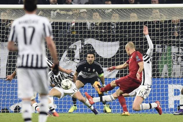 Fußball, Champions League, Juventus Turin - FC Bayern München Torino 23 02 2016 - Champions League Juventus Turin vs. FC Bayern München: Arjen Robben 