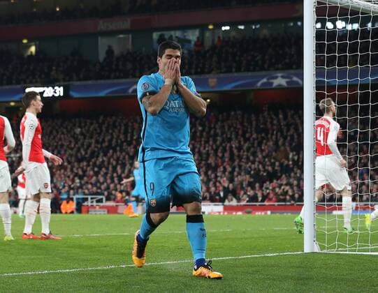 Barcelona s Luis Suarez looks on after he fires a header wide UEFA Champions League 2nd Round First Leg - Arsenal vs Barcelona - Emirates Stadium -England - 23rd February 2016 - Picture David Klein Sportimage EDITORIAL USE ONLY. No use with unauthorised audio, video, data, fixture lists, club league logos or live services. Online in-match use limited to 120 images, no video emulation. No use in betting, games or single club league player publications.