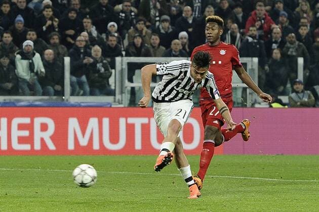 Fußball, Champions League, Juventus Turin - FC Bayern München Torino 23 02 2016 - Champions League Juventus Turin vs. FC Bayern München: Paulo Dybala 