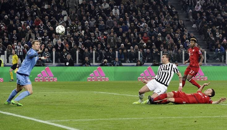 Fußball, Champions League, Bayern München verspielt Führung bei Juventus Turin Torino 23 02 2016 - Champions League Juventus Turin vs. FC Bayern München: Stefano Sturaro 