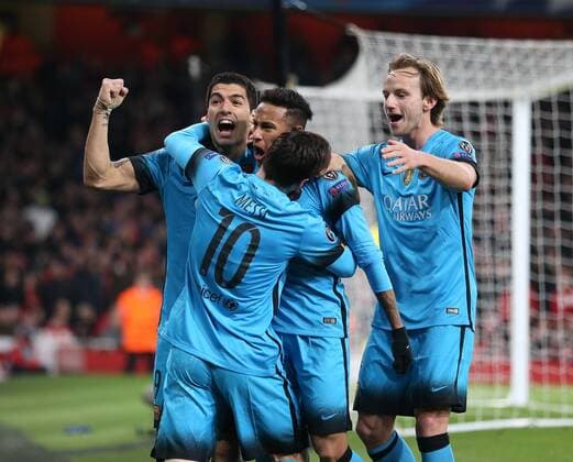 Fußball, Champions League, FC Arsenal - FC Barcelona, Matchwinner Lionel Messi Barcelona s Lionel Messi celebrates scoring his sides opening goal UEFA Champions League 2nd Round First Leg - Arsenal vs Barcelona - Emirates Stadium -England - 23rd February 2016 - Picture David Klein Sportimage EDITORIAL USE ONLY. No use with unauthorised audio, video, data, fixture lists, club league logos or live services. Online in-match use limited to 120 images, no video emulation. No use in betting, games or single club league player publications.