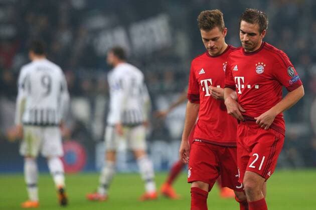 Fußball, Champions League, Juventus Turin - FC Bayern München Turin Joshua Kimmich (FC Bayern Muenchen) Philipp Lahm (FC Bayern Muenchen)nach dem 2:2, Juventus FC vs.FC Bayern Muenchen, Fussball, Champions League Achtelfinale, 23.02.2016, Copyright: Eibner-Pressefoto Langer