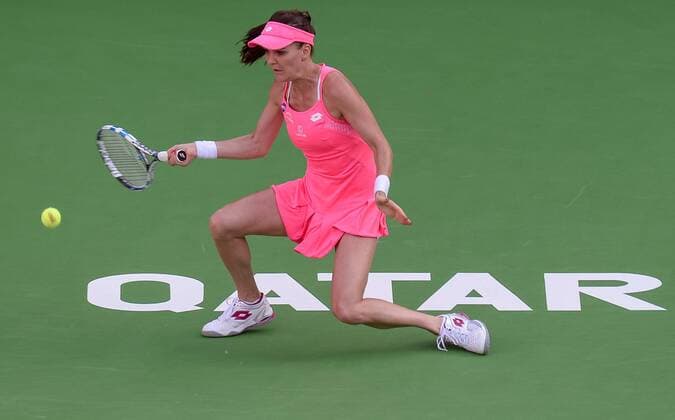 Agnieszka Radwanska of Poland competes during the women s singles second round match against Kateryna Bondarenko of Ukraine at the WTA Tennis Damen Qatar Open 2016 in Doha, Qatar, Feb. 23, 2016. Radwanska won 2-0. ) (SP)QATAR-DOHA-TENNIS-QATAR OPEN 2016-WOMEN S SINGLES Nikku 
