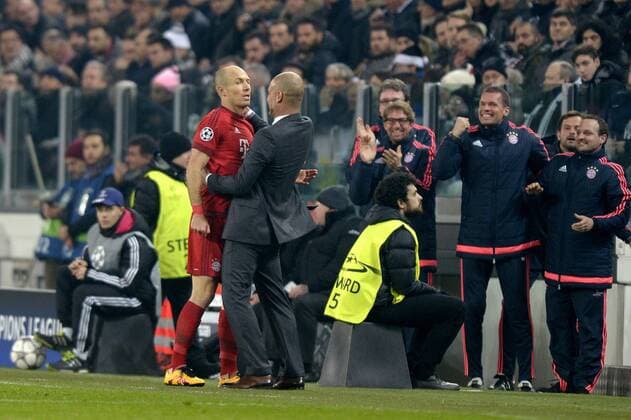 Esultanza Josep Pep Guardiola e Arjen Robben Bayern , goal celebration, Football Calcio Champions League 2015 2016 Round of 16 Juventus Turin - Bayern München Foto FilippoxAlfero Insidefoto filippoxalfero