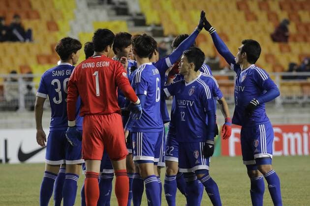 Feb. 24, 2016 - Suwon, Gyeonggi, South Korea - Suwon Samsung Bluewings FC players action during an AFC Champaions League Suwon Samsung Bluewings FC v Gamba Osaka match at World Cup Stadium in Suwon, South Korea. Match Score 0-0. AFC Chmapions League_Suwon Samsung Bluewings FC v vGamba Osaka - ZUMAs168