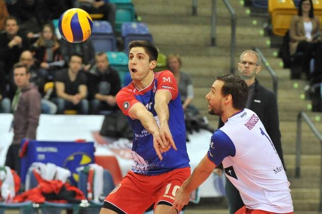 24.02.2016, xtkx, Volleyball 1.Bundesliga, United Volleys Frankfurt - TSV Rottenburg, emspor v.l. Moritz Reichert (United Volleys) , Florian Ringseis (United Volleys) ,