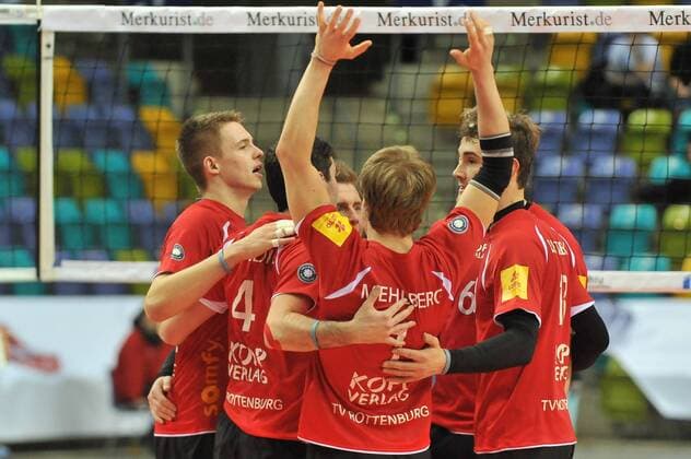24.02.2016, xtkx, Volleyball 1.Bundesliga, United Volleys Frankfurt - TSV Rottenburg, emspor v.l. Federico Cipollone (Rottenburg) , Moritz Karlitzek (Rottenburg) ,