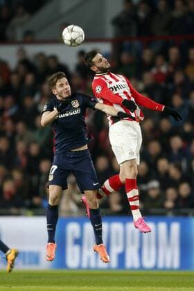 (L-R), David Edamrds of Club Atletico de Madrid, Gaston Pereiro of PSV during the UEFA Champions League Round of 16, First leg match between PSV Eindhoven and Atletico Madrid on February 24, 2016 at the Philips stadium in Eindhoven, The Netherlands. PSV v Atletico Madrid UEFA Champions League 2015 2016 xVIxJeroenxPutmansxIVx 5036795
