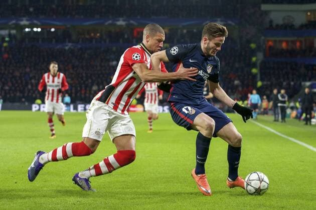 (L-R) Jeffrey Bruma of PSV, Saul Niguez of Club Atletico de Madrid during the UEFA Champions League Round of 16, First leg match between PSV Eindhoven and Atletico Madrid on February 24, 2016 at the Philips stadium in Eindhoven, The Netherlands. PSV v Atletico Madrid UEFA Champions League 2015 2016 xVIxxIVx 5037539