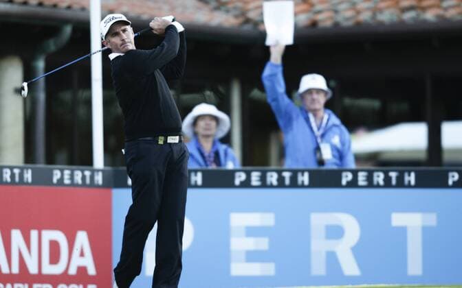 25.02.2016. Perth, Australia. ISPS HANDA Perth International Golf. Matthew Millar (AUS) hits his first shot for the tournament on tee 1 day 1. xActionxPlusxOperationsx  ActionPlus11710789