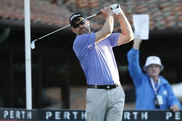 25.02.2016. Perth, Australia. ISPS HANDA Perth International Golf. Michael Long (NZL) hits his first shot for the tournament on tee 1 day 1. xActionxPlusxOperationsx  ActionPlus11710825