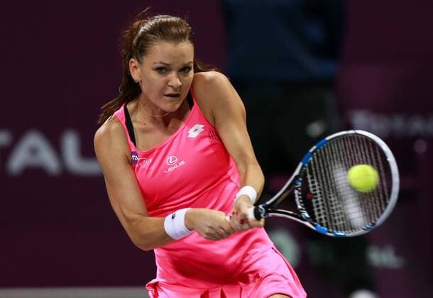 (160227) -- DOHA, Feb. 26, 2016 -- Agnieszka Radwanska of Poland returns the ball during the women s singles semi-final match against Carla Suarez Navarro of Spain at the WTA Tennis Damen Qatar Total Open 2016 in Doha, Qatar Feb. 26, 2016. Carla Suraez Navarro won 2-0. ) (SP)QATAR-DOHA-TENNIS-WTA QATAR OPEN 2016 Nikku 