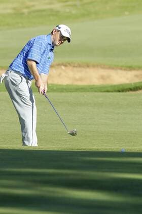 27.02.2016. Perth, Australia. ISPS HANDA Perth International Golf. Greg Chalmers (AUS) putts on the second green during day 3. xDavidxWoodleyx  ActionPlus11711515