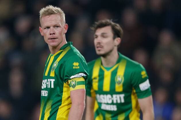 Tom Beugelsdijk of ADO Den Haag during the Dutch Eredivisie match between PSV Eindhoven and ADO Den Haag at the Phillips stadium on February 27, 2016 in Eindhoven, The Netherlands PSV Eindhoven v ADO Den Haag Dutch Eredivisie 2015 2016 xVIxxIVx 5058084