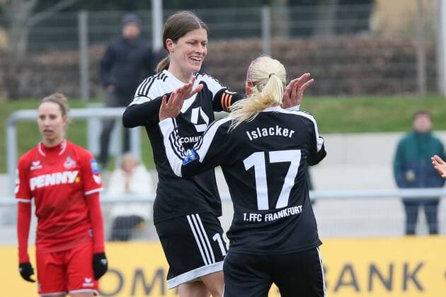 Torjubel Kerstin Garefrekes und Mandy Islacker (FFC) - 1. FFC Frankfurt vs. 1. FC Köln, Stadion am Brentanobad