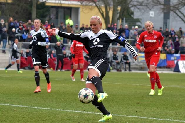 28.02.2016 xfhx Deutschland, Frankfurt, Stadion am Brentanobad Frauenfussball, Allianz Frauen-Bundesliga Saison 2015 2016 1. FFC Frankfurt gegen 1. FC Köln Aktion Mandy Islacker (FFC Frankfurt)