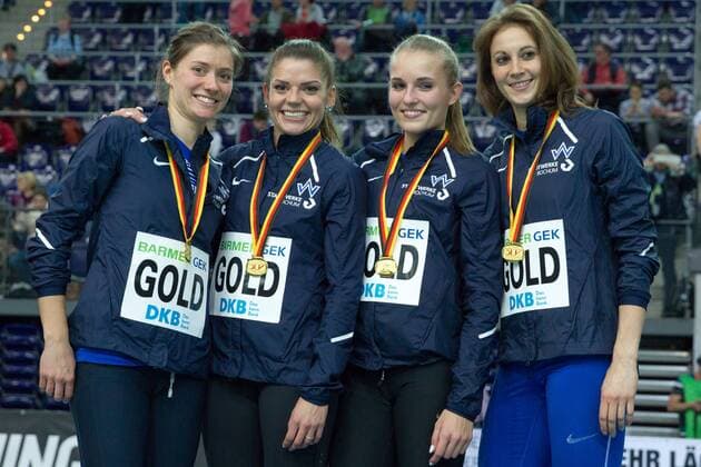 Bilder des Tages - SPORT 63. Deutsche Hallenmeisterschaften; Leipzig, 28.02.2016 Esther Creme (TV Wattenscheid 01), Pamela Dutkiewicz (TV Wattenscheid 01), Monika Zapalska (TV Wattenscheid 01) und Christina Hack (TV Wattenscheid 01) (v.l.), 63. Deutsche Hallenmeisterschaften am 28.02.2016 in der Arena Leipzig, Leipzig (Deutschland). xdfx