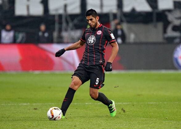 28.02.2016, xovx, Fussball 1.Bundesliga, Eintracht Frankfurt - FC Schalke 04, emspor, Carlos Zambrano (Eintracht Frankfurt), Freisteller.