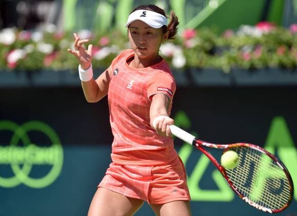 Japanese tennis player Misaki Doi returns the ball to British Heather Watson a Monterrey Tennis Open first journey match held in Monterrey, Mexico, 29 February 2016. MONTERREY TENNIS OPEN !ACHTUNG: NUR REDAKTIONELLE NUTZUNG!  MEX02 20160229-635923792724715260