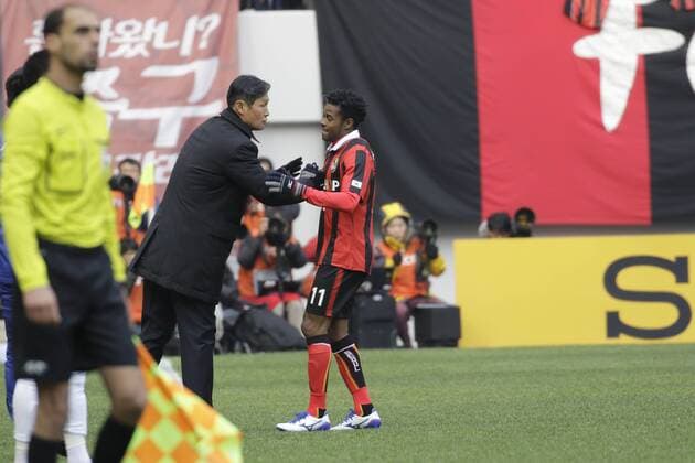 March 1, 2016 - Seoul, South Korea - Head Coach Choi Yong Soo and Carlos Adriano(R) of FC Seoul action during an ACL FC Seoul v Sanfrecce Hiroshima match at Seoul World Cup Stadium in South Korea. Match won the FC Seoul, Score 4-1. ACL-FC Seoul v Sanfrecce Hiroshima-Seoul - ZUMAs168