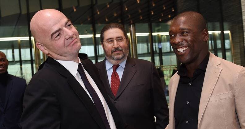 Fussball International 29.02.2016 FIFA Praesident Gianni Infantino (Schweiz) erster Tag im Home of Fifa Freundschaftsspiel FIFA Mitarbeiter und Ex Fussballer FIFA Praesident Gianni Infantino (Schweiz), Spielerberater Giovanni Branchini (Italien) und Clarence Seedorf (v.li, Holland) 